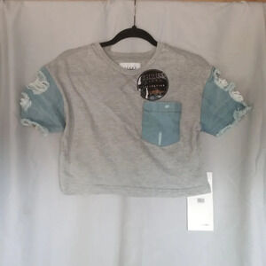 * NWT thrill jeans top size XL ( Bag I )